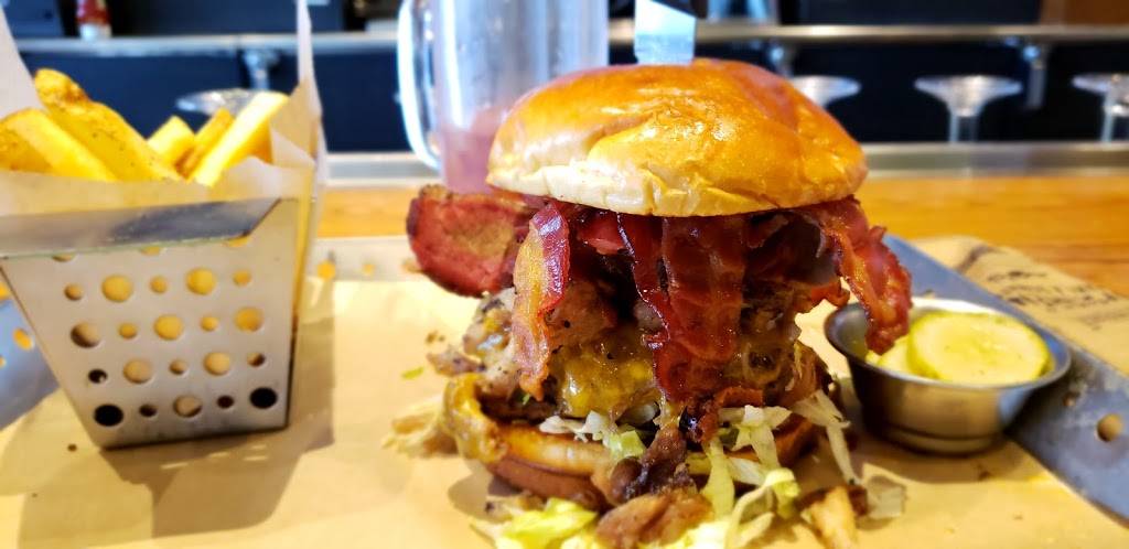 Chilis Grill & Bar | meal takeaway | 2310 SW Military Dr Suite 101, San Antonio, TX 78224, USA | 2109283689 OR +1 210-928-3689