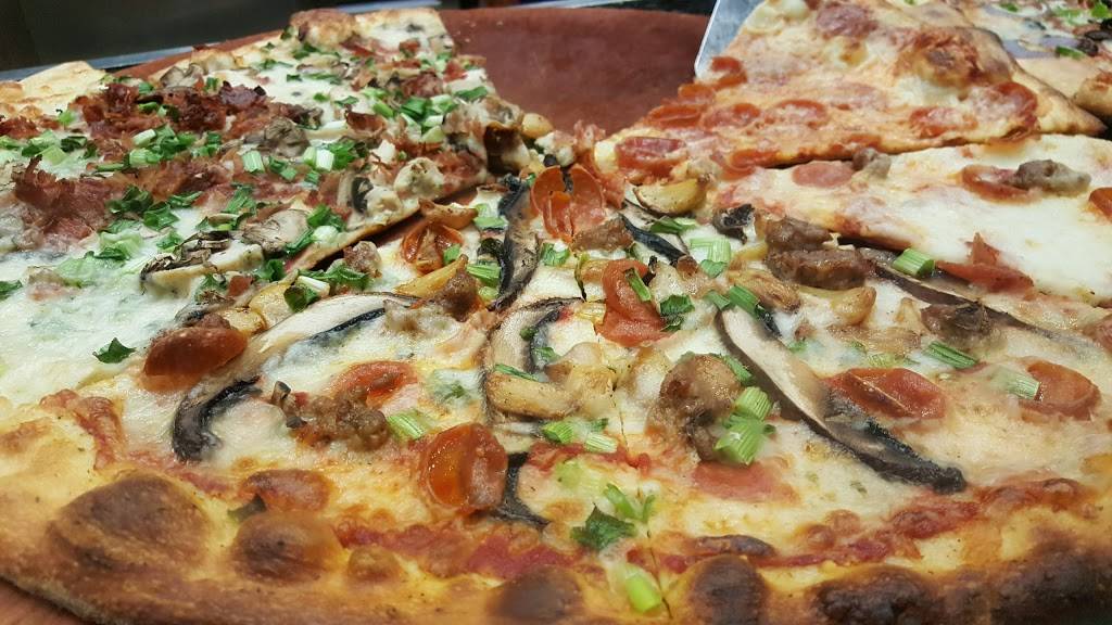 Pizza My Heart | meal takeaway | 117 E San Carlos St, San Jose, CA 95112, USA | 4082800707 OR +1 408-280-0707