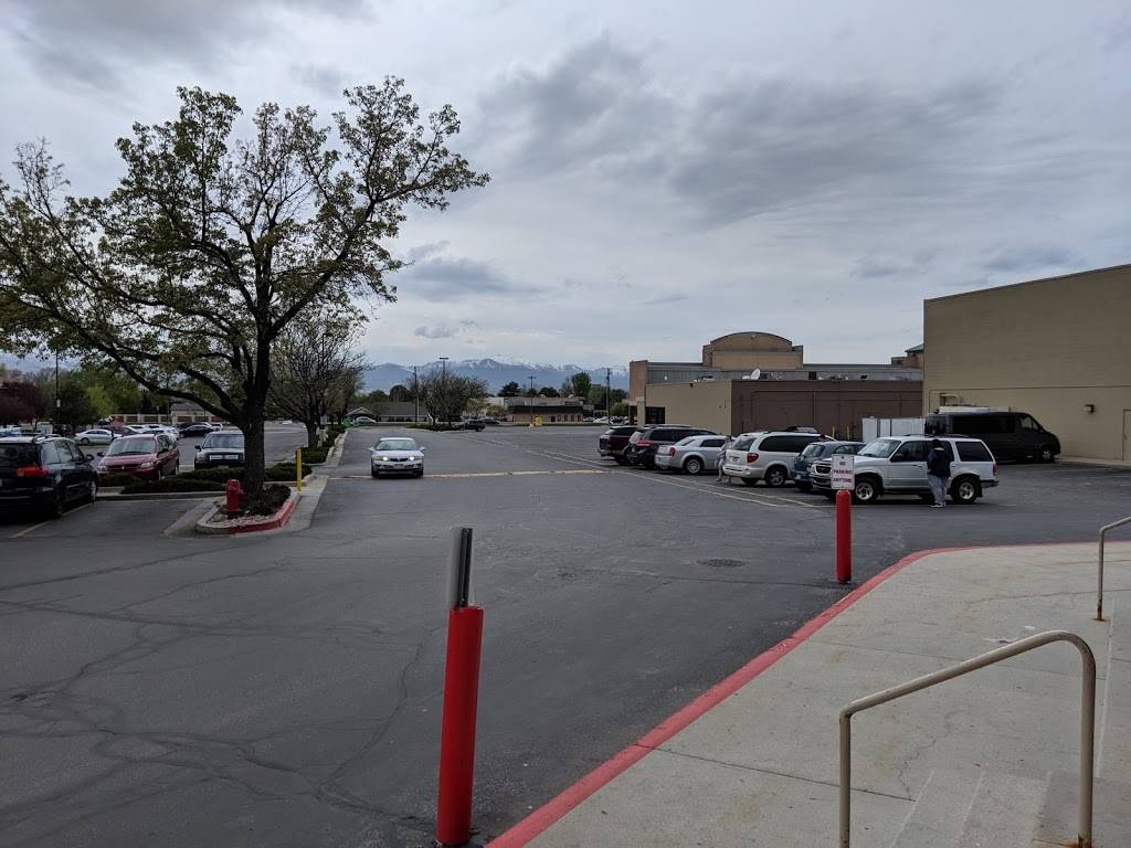 Cinemark Movies 9 | meal takeaway | Mall, 9539 700 E #2, Sandy, UT 84070, USA | 8015710968 OR +1 801-571-0968