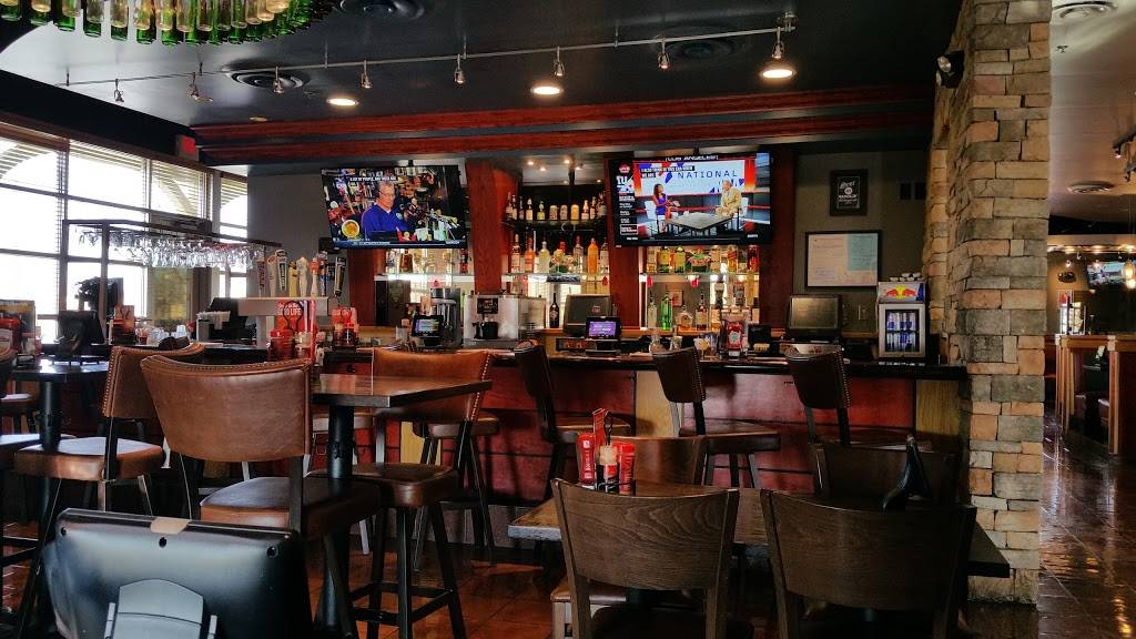 Red Robin Gourmet Burgers and Brews | restaurant | 9965 N Michigan Rd, Carmel, IN 46032, USA | 3173370183 OR +1 317-337-0183