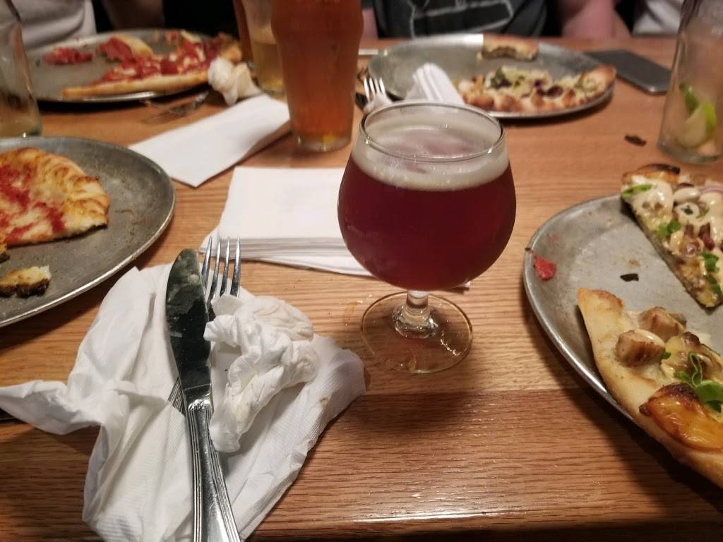 Pies & Pints - Cincinnati, OH (Liberty Center) | restaurant | 7621 Gibson Street, Liberty Centre Dr, West Chester Township, OH 45069, USA | 5137557437 OR +1 513-755-7437