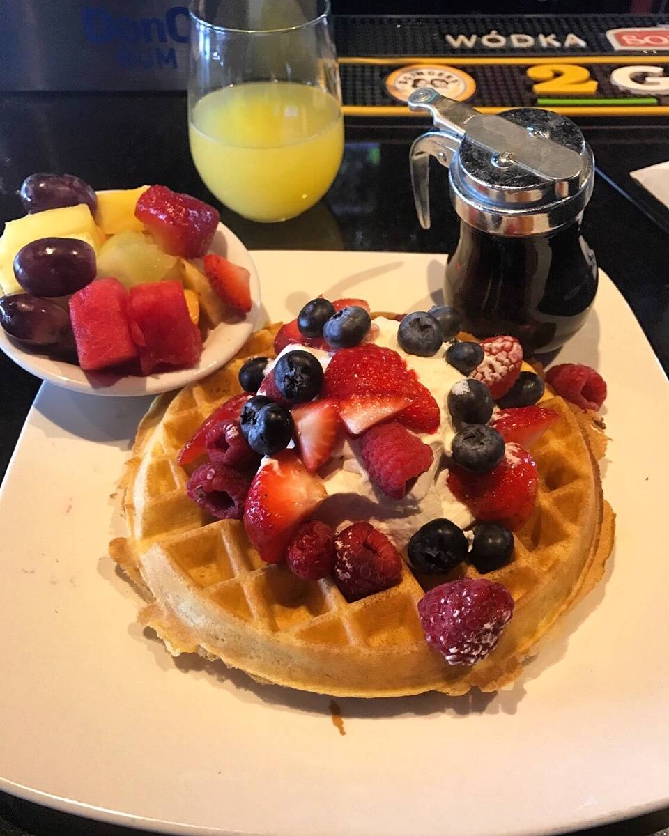 Mantra Bar & Grille | restaurant | 6913 Maple St, Omaha, NE 68104, USA | 4029331666 OR +1 402-933-1666