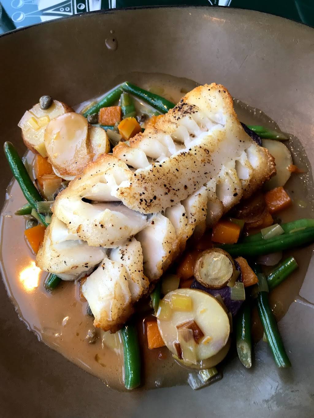 Crown & Anchor Restaurant | restaurant | 247 Commercial St, Provincetown, MA 02657, USA | 50848714303 OR +1 508-487-1430 ext. 3