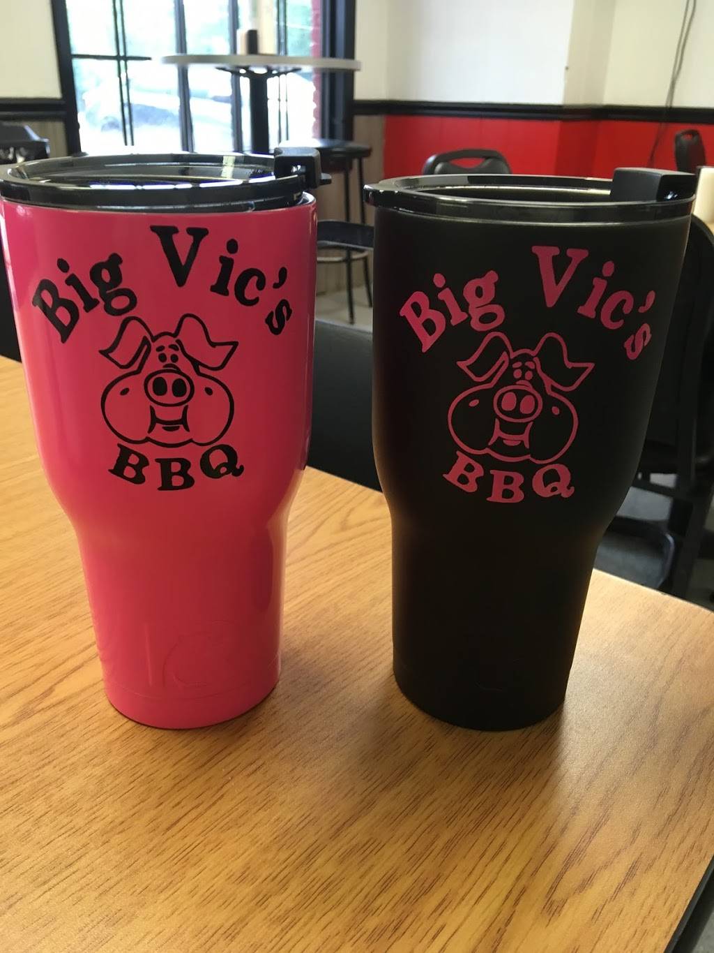 Big Vic’s BBQ | restaurant | 5781 S Lakeshore Dr, Shreveport, LA 71119, USA | 3185826227 OR +1 318-582-6227