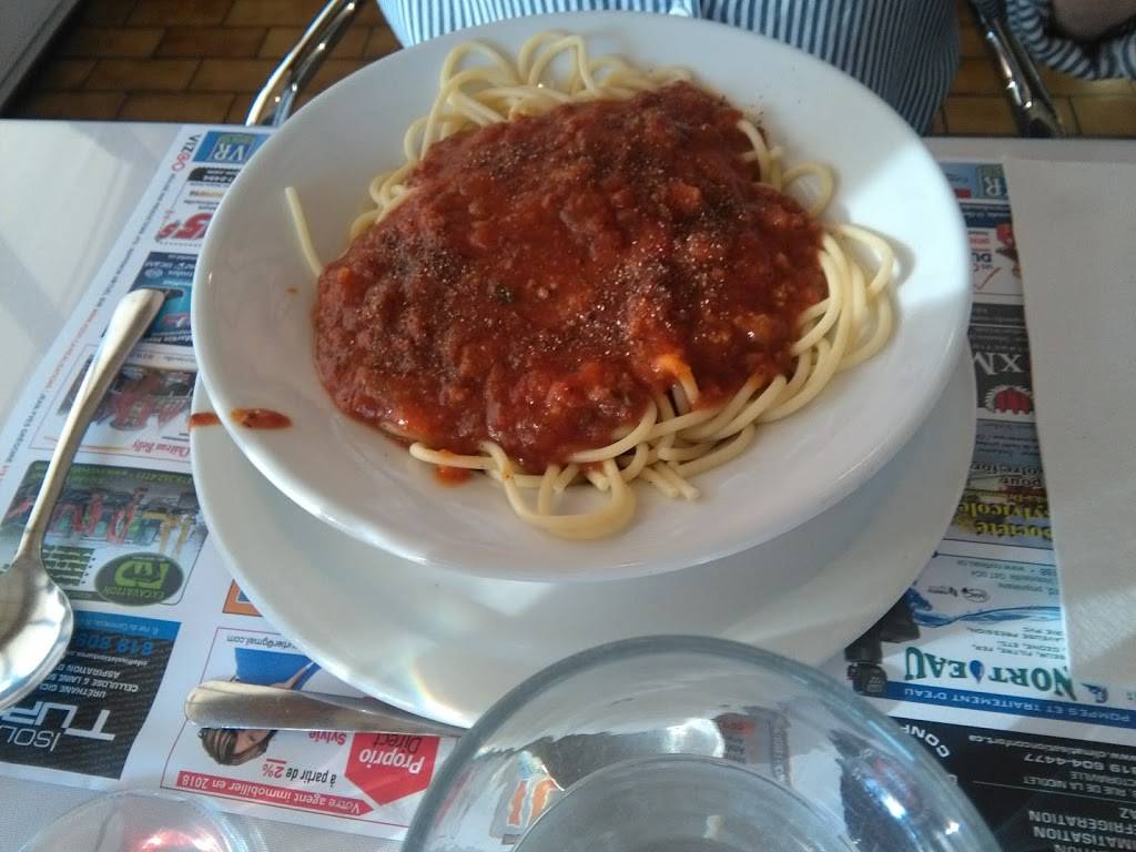 Le Gourmet | restaurant | 902 Boulevard des Bois Francs S, Victoriaville, QC G6P 5V8, Canada | 8193579715 OR +1 819-357-9715