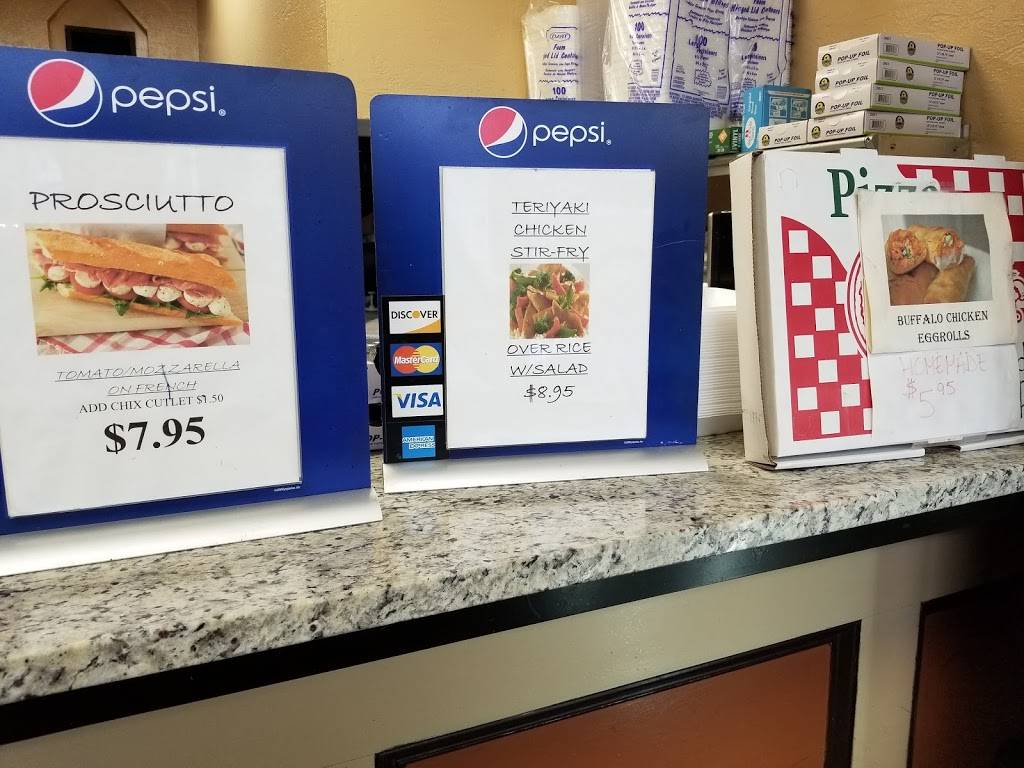 The Original Ronnys Place | restaurant | 433 Salem St, Medford, MA 02155, USA | 7813956789 OR +1 781-395-6789