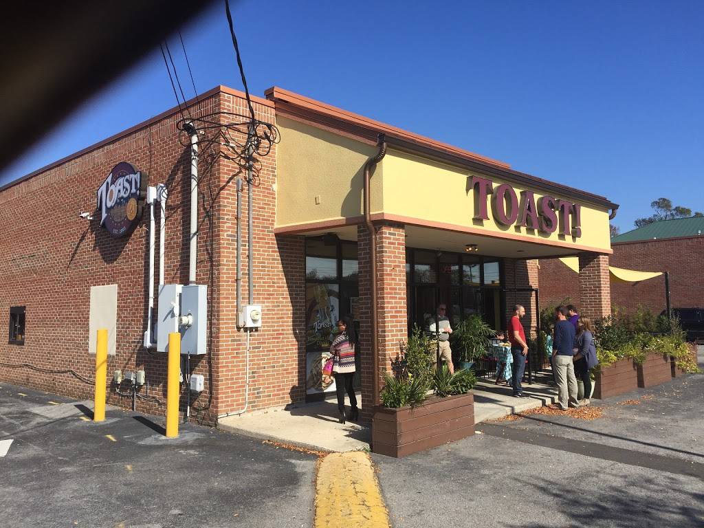 Toast Of West Ashley | restaurant | 2026 Savannah Hwy, Charleston, SC 29414, USA | 8435560006 OR +1 843-556-0006