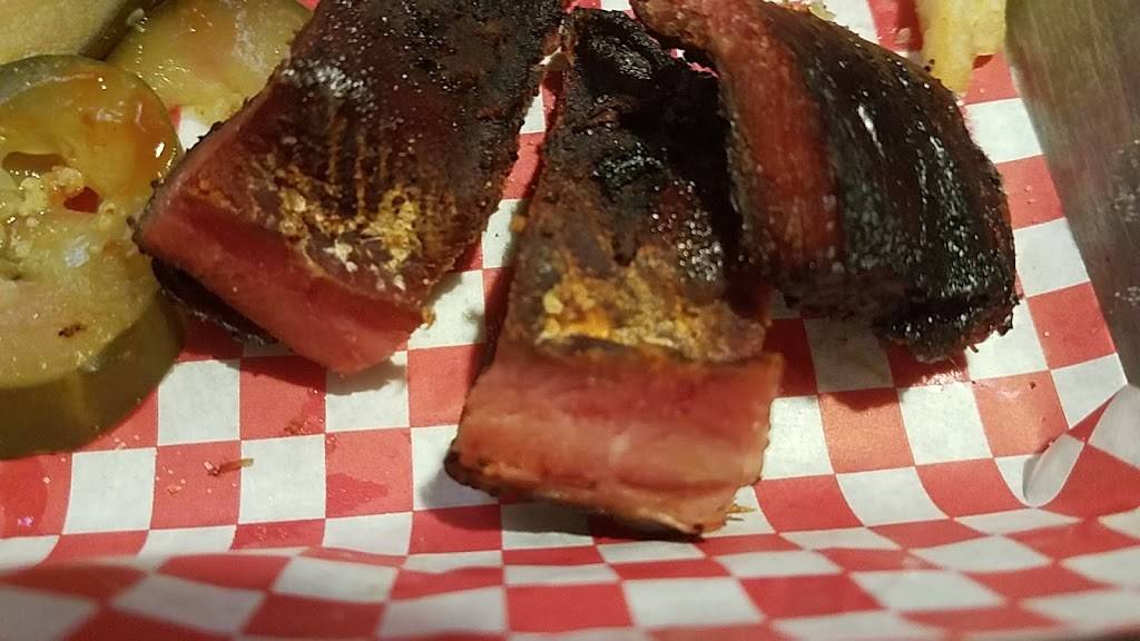 Coachs Sports Bar & Grill | restaurant | 2046 S Bend Ave, South Bend, IN 46635, USA | 5743875601 OR +1 574-387-5601