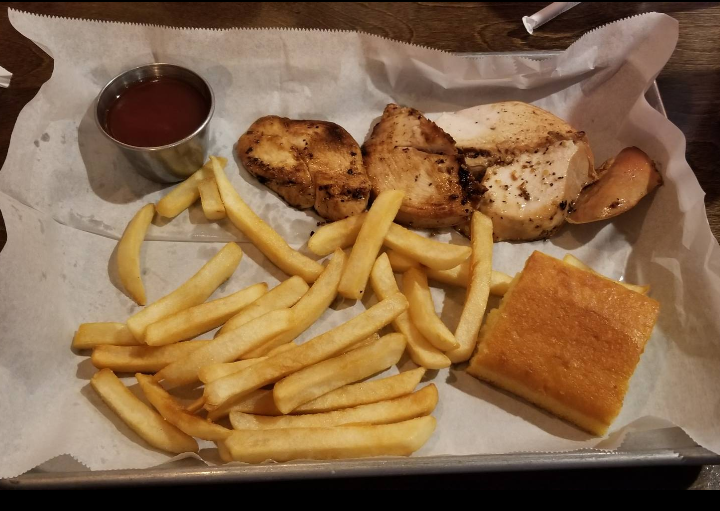 3 Bricks BBQ & Grill | restaurant | 2667 S Woodland Blvd, DeLand, FL 32720, USA | 3864699445 OR +1 386-469-9445