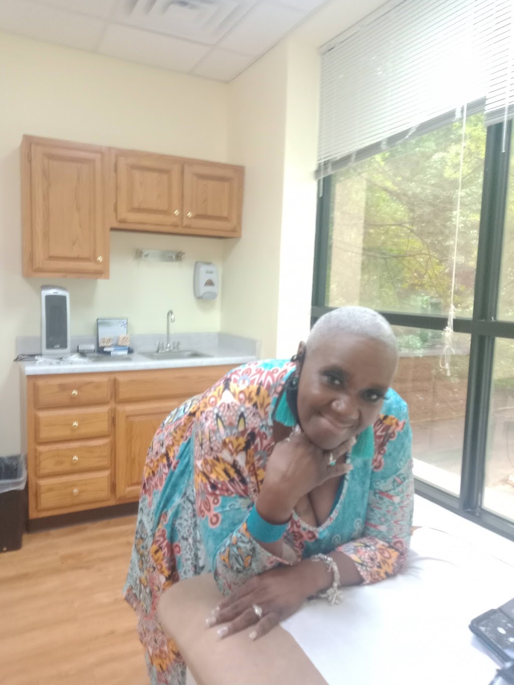 BT Bistro | restaurant | 80 N Pauline St, Memphis, TN 38105, USA | 9015826400 OR +1 901-582-6400