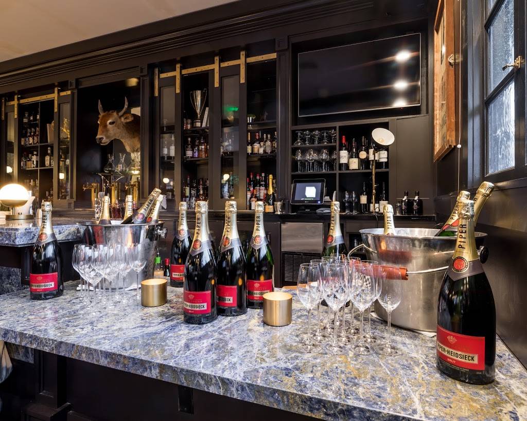 Cow Marlowe | restaurant | 3154 Fillmore St, San Francisco, CA 94123, USA | 4155085898 OR +1 415-508-5898