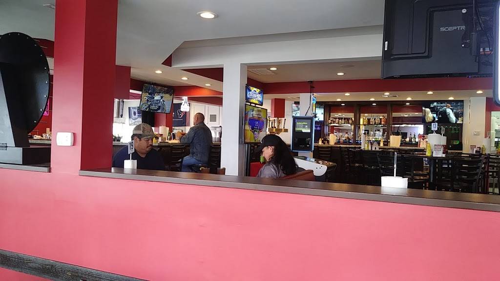 Wolfies Restaurant | restaurant | 14954 Old Hwy 105 W, Montgomery, TX 77356, USA | 9365888200 OR +1 936-588-8200