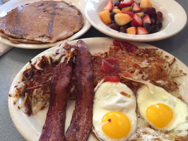 The Uptowner Cafe on Grand | cafe | 1100 Grand Ave, St Paul, MN 55105, USA | 6512240406 OR +1 651-224-0406