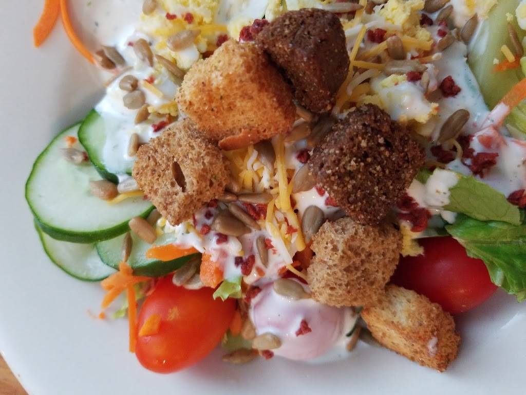 The Quart House | restaurant | 100 S Main St, LaBelle, FL 33935, USA | 8636747141 OR +1 863-674-7141