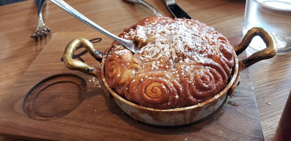 GEMINI | restaurant | 2075 N Lincoln Ave, Chicago, IL 60614, USA | 7735252522 OR +1 773-525-2522