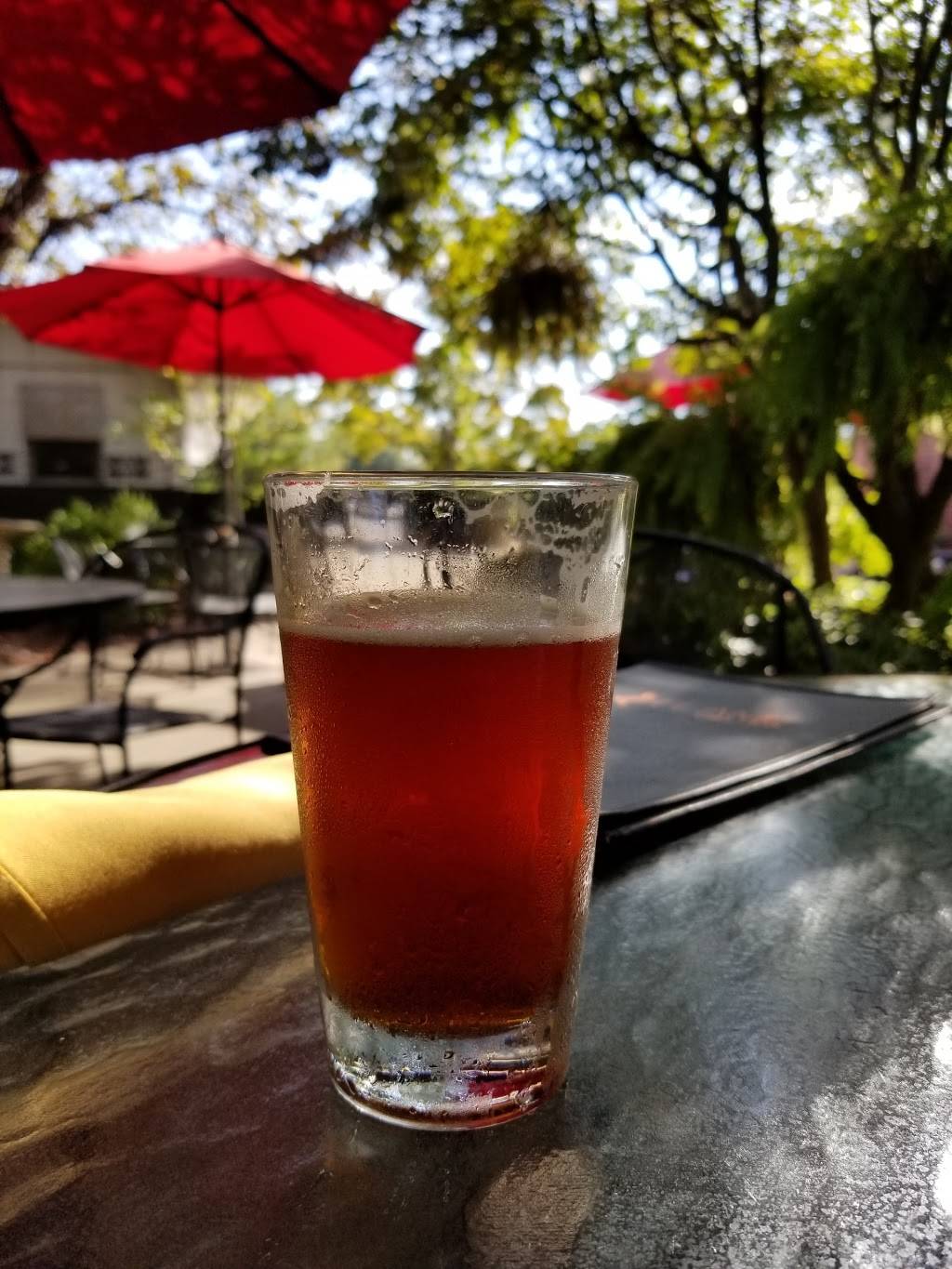 Flame Bar And Grill | restaurant | 501 E Walnut St, Carbondale, IL 62901, USA | 6183518242 OR +1 618-351-8242