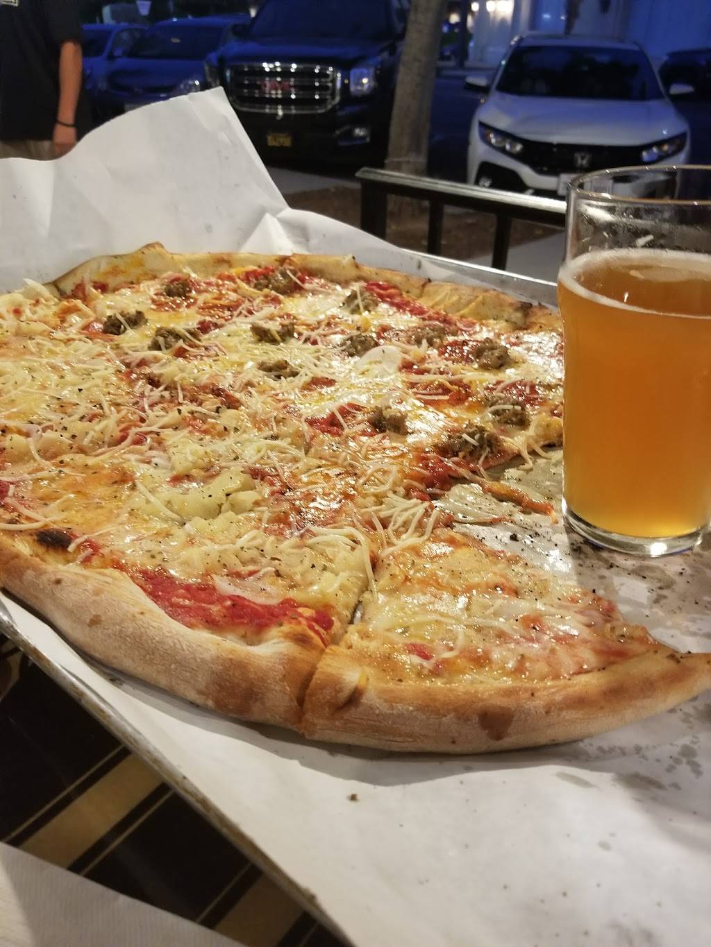 URBN Coal Fired Pizza | restaurant | 203 Main St, Vista, CA 92084, USA | 7607248840 OR +1 760-724-8840