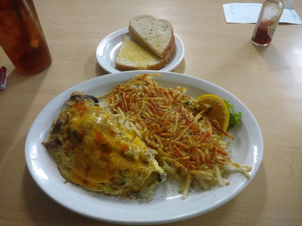 Claires Cafe & Gallery | cafe | 16140 N Oracle Rd, Tucson, AZ 85739, USA | 5208252525 OR +1 520-825-2525