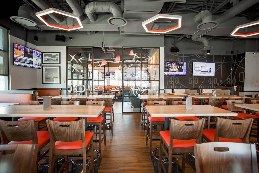 Boston Pizza | restaurant | 438 Holland St W, Bradford, ON L3Z 0G1, Canada | 9057756060 OR +1 905-775-6060