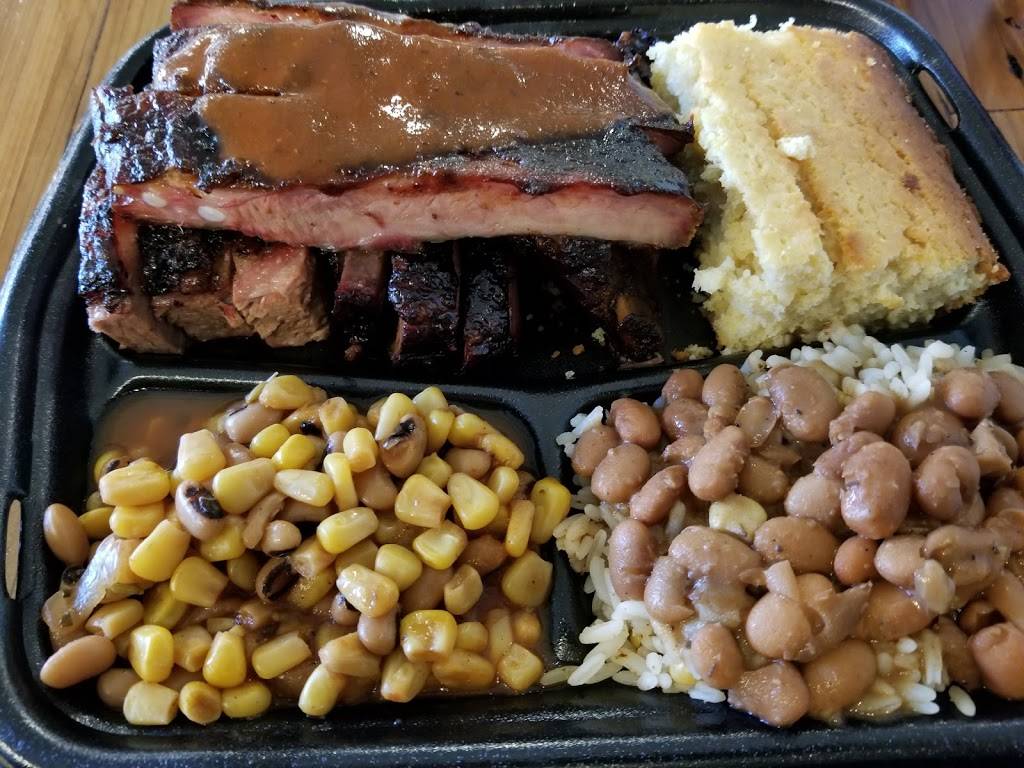 Blue Ribbon BBQ | restaurant | 342 Washington St, Dedham, MA 02026, USA | 7813122583 OR +1 781-312-2583