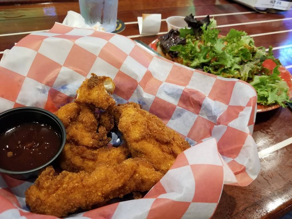 Props Landing Waterfront Grille | restaurant | 9971 N Grand Pines Ln, Hayward, WI 54843, USA | 7159151111 OR +1 715-915-1111