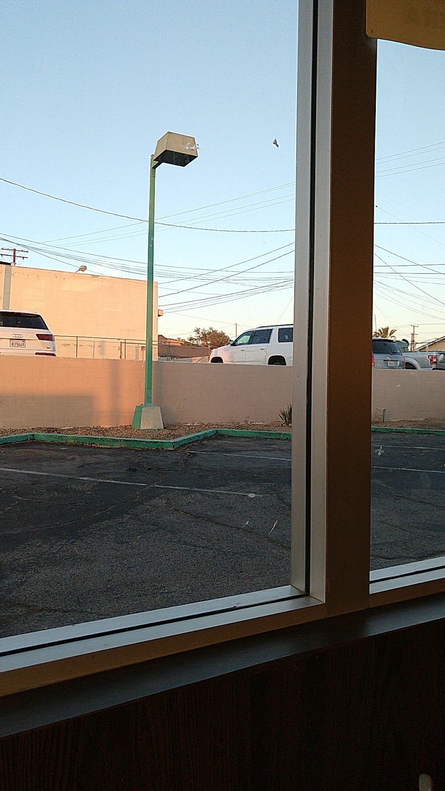 Amigos Restaurant | restaurant | 630 Main St, Barstow, CA 92311, USA | 7602566171 OR +1 760-256-6171