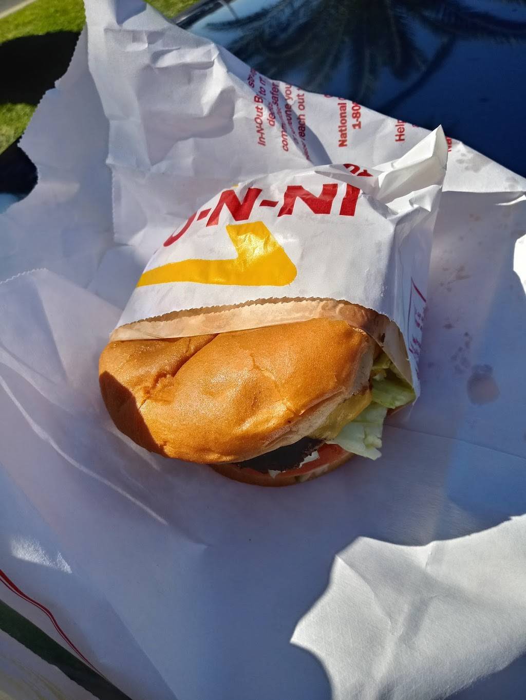 In-N-Out Burger | restaurant | 2098 Foothill Blvd, La Verne, CA 91750, USA | 8007861000 OR +1 800-786-1000