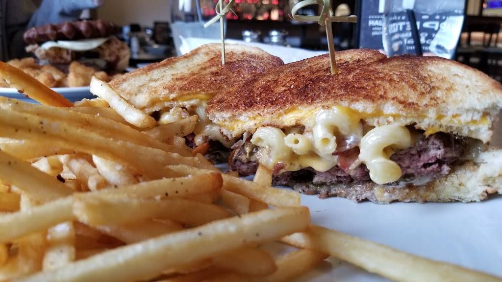 Eats and Crafts | restaurant | 1950 E Square Lake Rd, Troy, MI 48085, USA | 2488798124 OR +1 248-879-8124