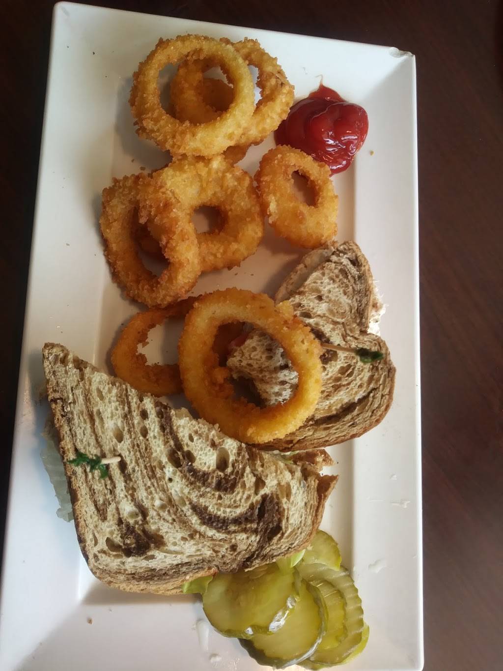 Village Inn | bakery | 7011 W Hillsborough Ave, Tampa, FL 33634, USA | 8138845292 OR +1 813-884-5292