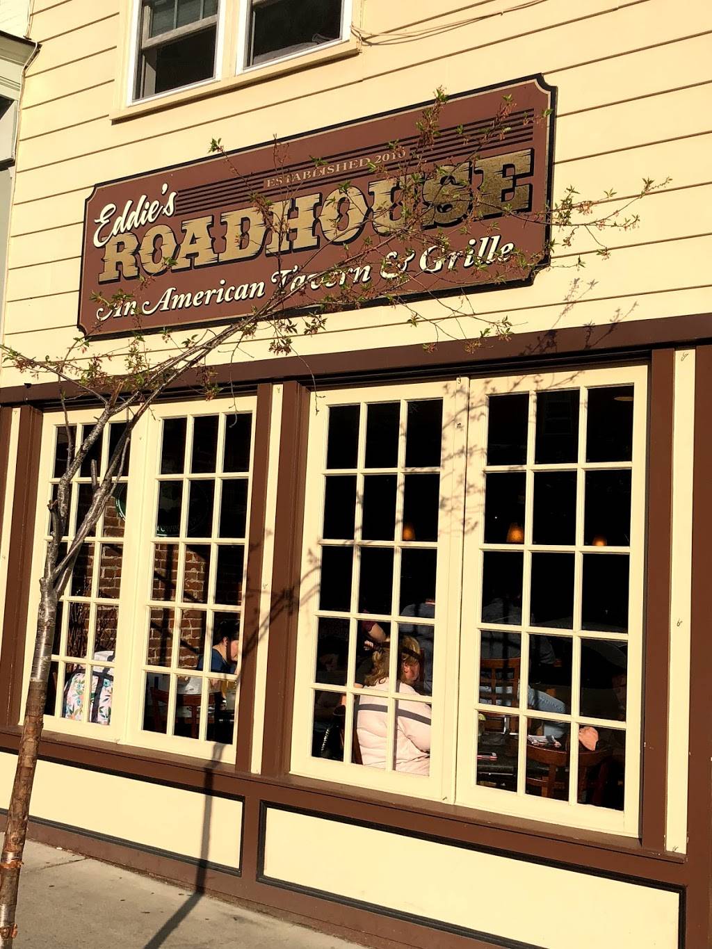 Eddies Roadhouse | restaurant | 18 Main St, Warwick, NY 10990, USA | 8459867623 OR +1 845-986-7623