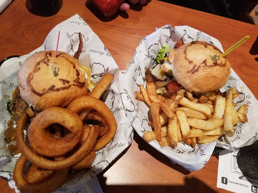 Harry Buffalo N Olmsted | restaurant | 4824 Great Northern Blvd, North Olmsted, OH 44070, USA | 4407344545 OR +1 440-734-4545