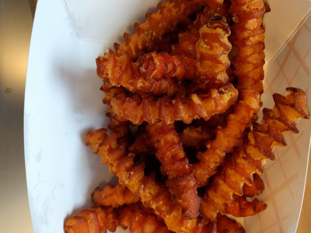 Luisas Italian Pizzeria | restaurant | 671 Hooksett Rd, Manchester, NH 03104, USA | 6036251331 OR +1 603-625-1331