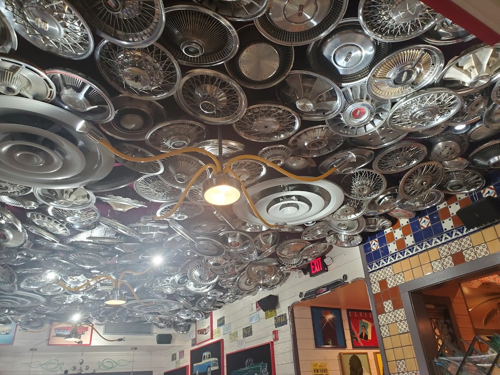 Chuys | restaurant | 5933 S Padre Island Dr, Corpus Christi, TX 78412, USA | 3619850608 OR +1 361-985-0608