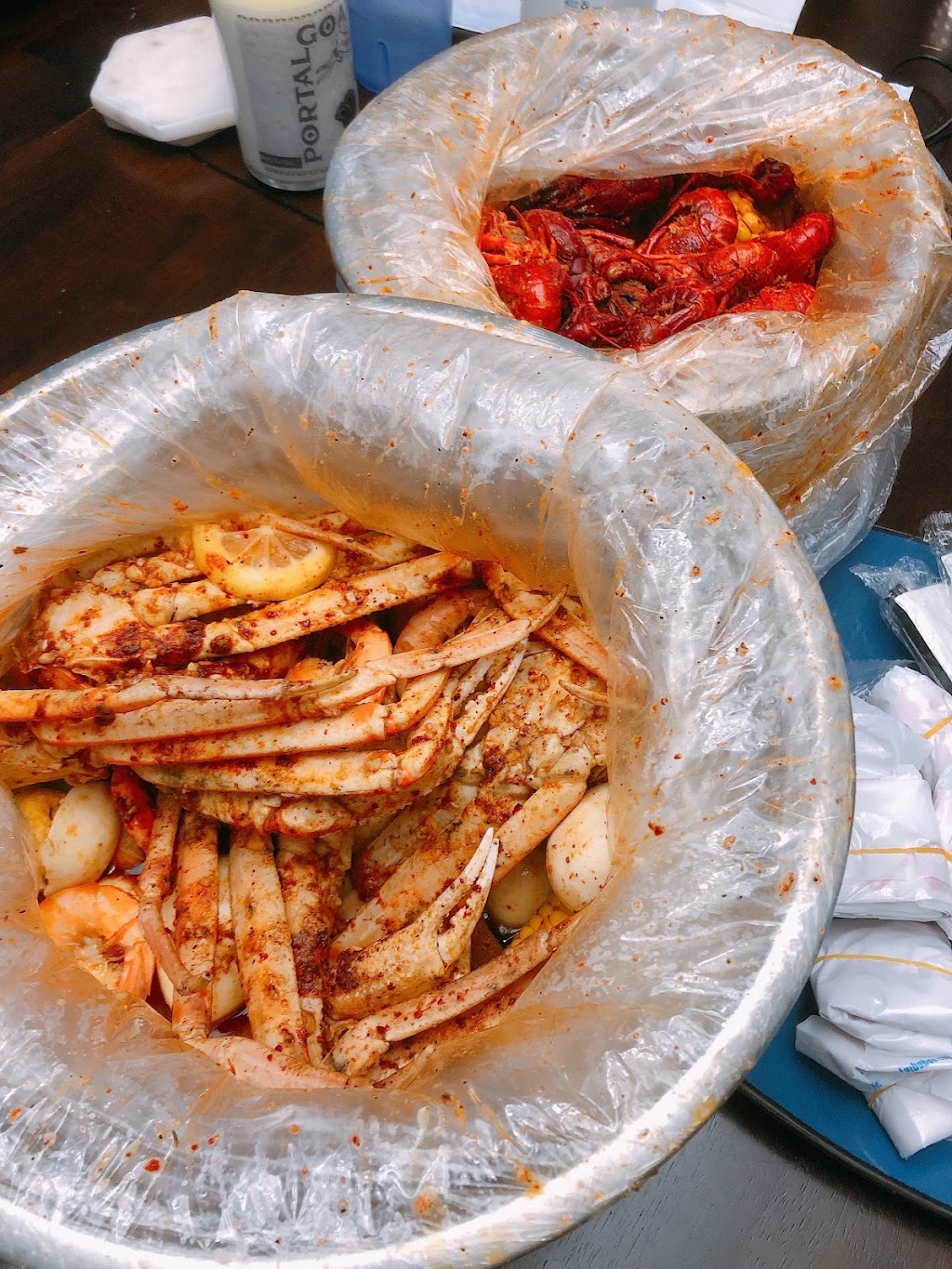 Blue Hook Cajun Seafood & Bar | restaurant | 2244 N Webb Rd, Wichita, KS 67226, USA | 3162605511 OR +1 316-260-5511