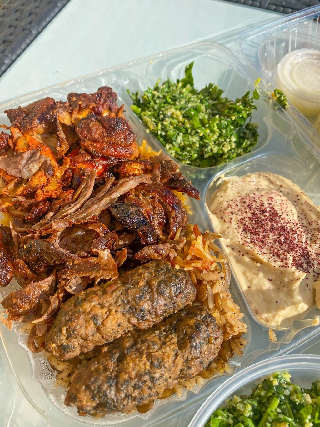 Sultans Market | restaurant | 2204 N California Ave, Chicago, IL 60647, USA | 7736978397 OR +1 773-697-8397