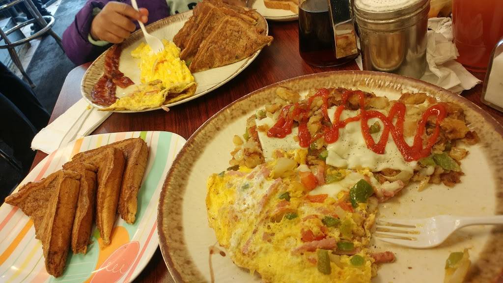 E-Z Brunch | restaurant | 1540 Pratt St, Philadelphia, PA 19124, USA | 2155332151 OR +1 215-533-2151