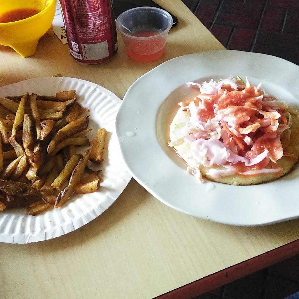 La Guanaquita | bakery | 6242 Santa Monica Blvd, Los Angeles, CA 90038, USA | 3239623151 OR +1 323-962-3151