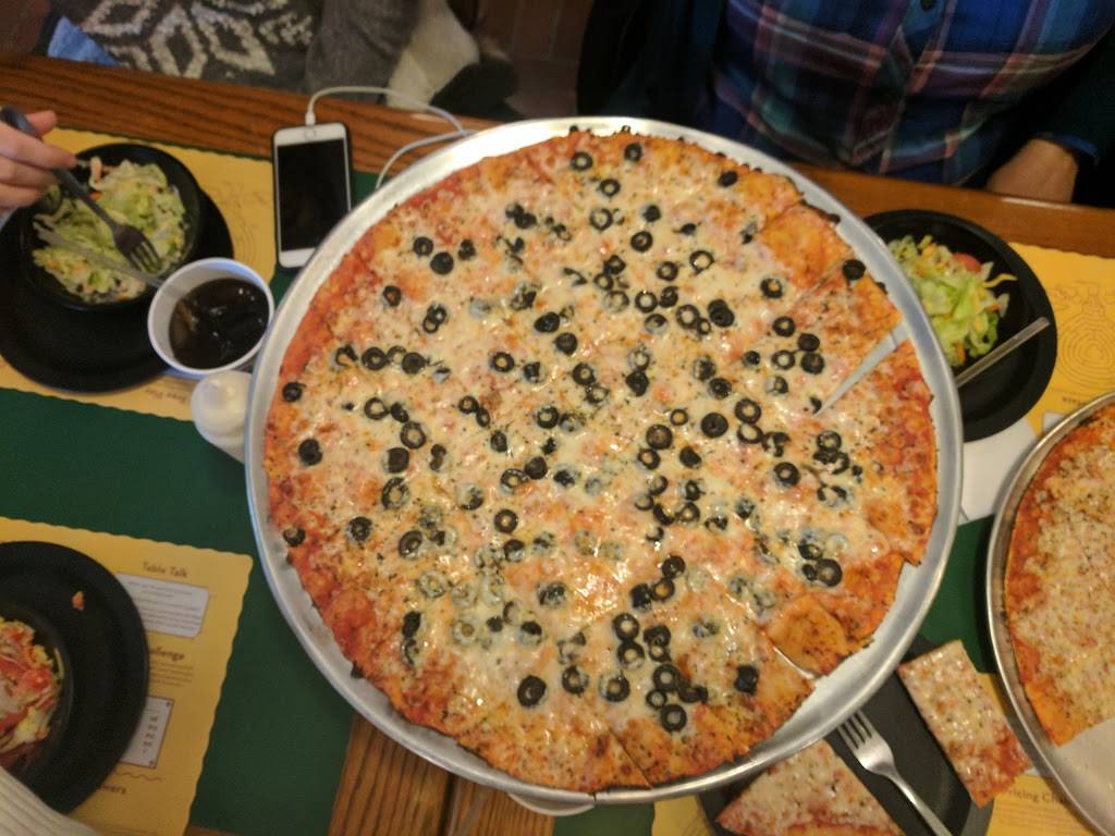 Monicals Pizza | restaurant | 135 N 5th Ave, Canton, IL 61520, USA | 3096471127 OR +1 309-647-1127