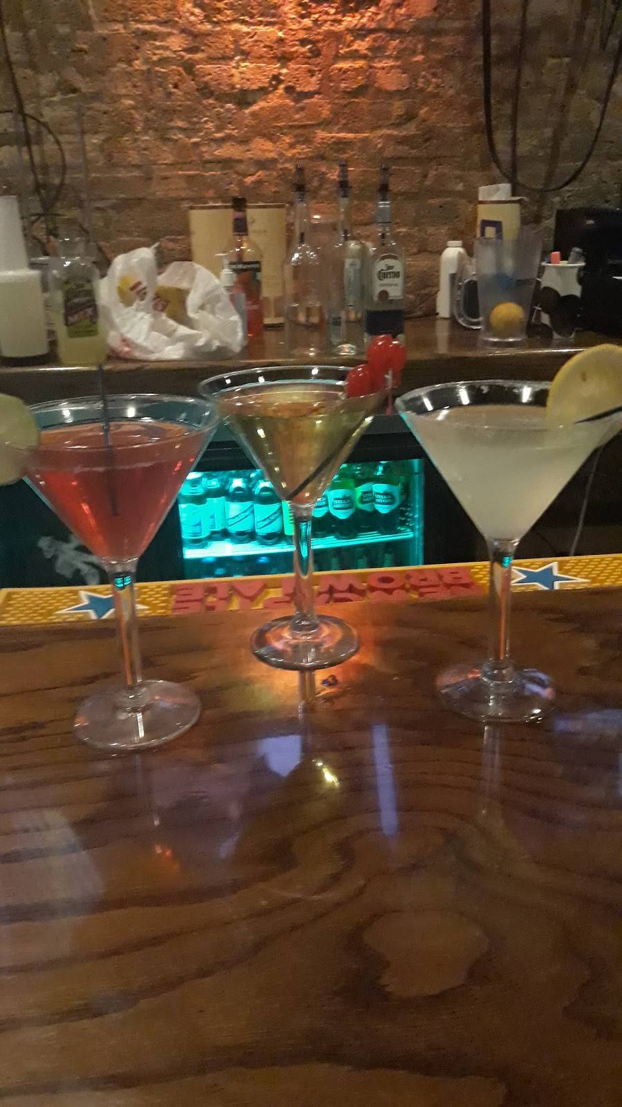 1540 Bar and Grill | restaurant | 1540 W North Ave, Chicago, IL 60642, USA | 7736836180 OR +1 773-683-6180