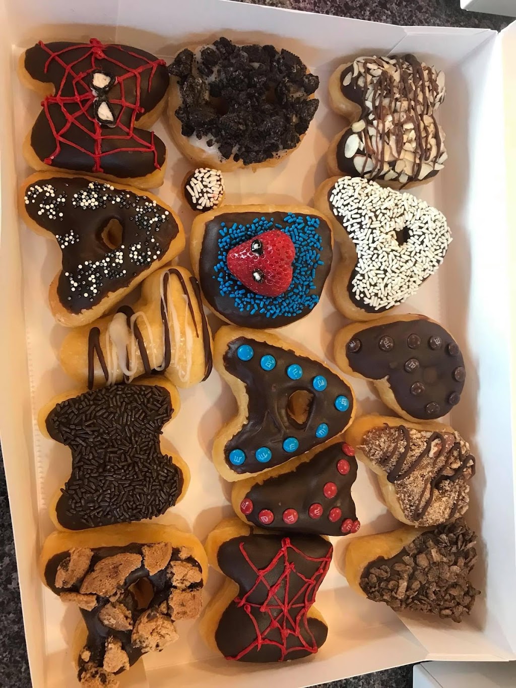 Donut Worry | bakery | 248 E Crogan St, Lawrenceville, GA 30046, USA | 4048005328 OR +1 404-800-5328