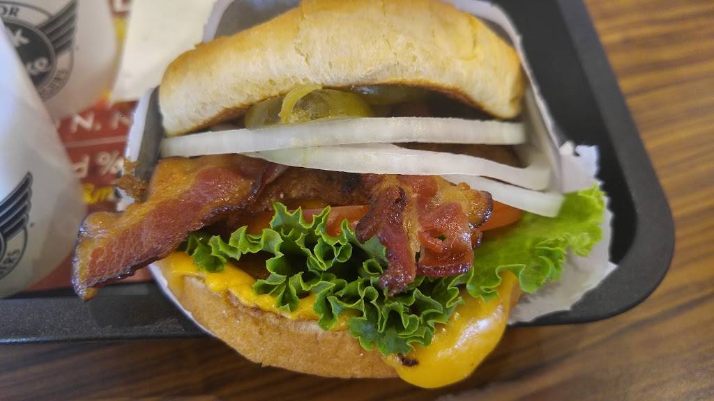 Steak n Shake | restaurant | 5619 W Loop 1604 N, San Antonio, TX 78253, USA | 2106889692 OR +1 210-688-9692