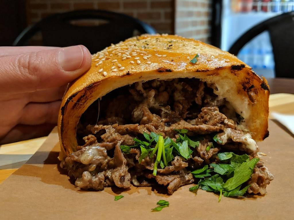 Grill Gate | restaurant | 832 Sheppard Ave W, North York, ON M3H 2T1, Canada | 4166311167 OR +1 416-631-1167