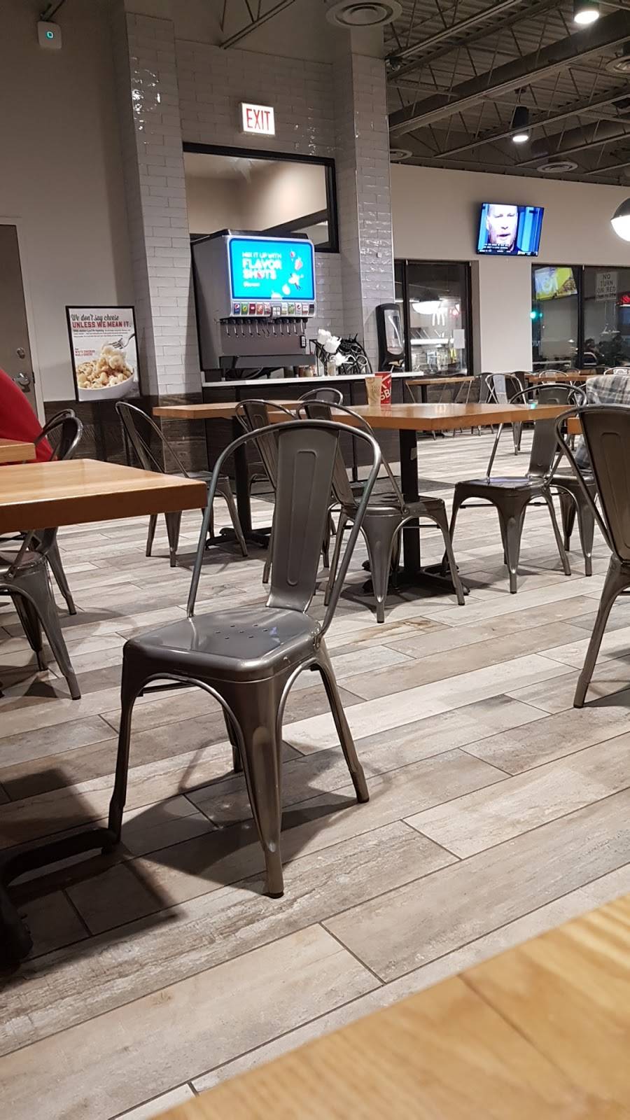 Sbarro Pizza | restaurant | 5554 W Fullerton Ave, Chicago, IL 60639, USA | 8727601000 OR +1 872-760-1000