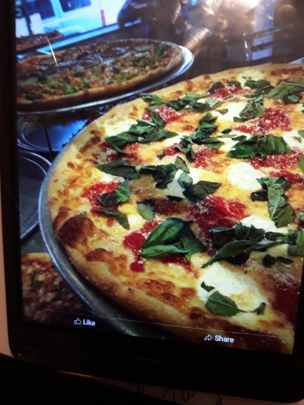 Johnoe’s Pizza | restaurant | 1619 S Laramie Ave, Cicero, IL 60804, USA | 7082989752 OR +1 708-298-9752