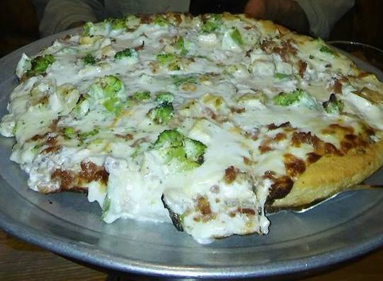 Linwood Hotel | restaurant | 115 W Center St, Linwood, MI 48634, USA | 9896973041 OR +1 989-697-3041