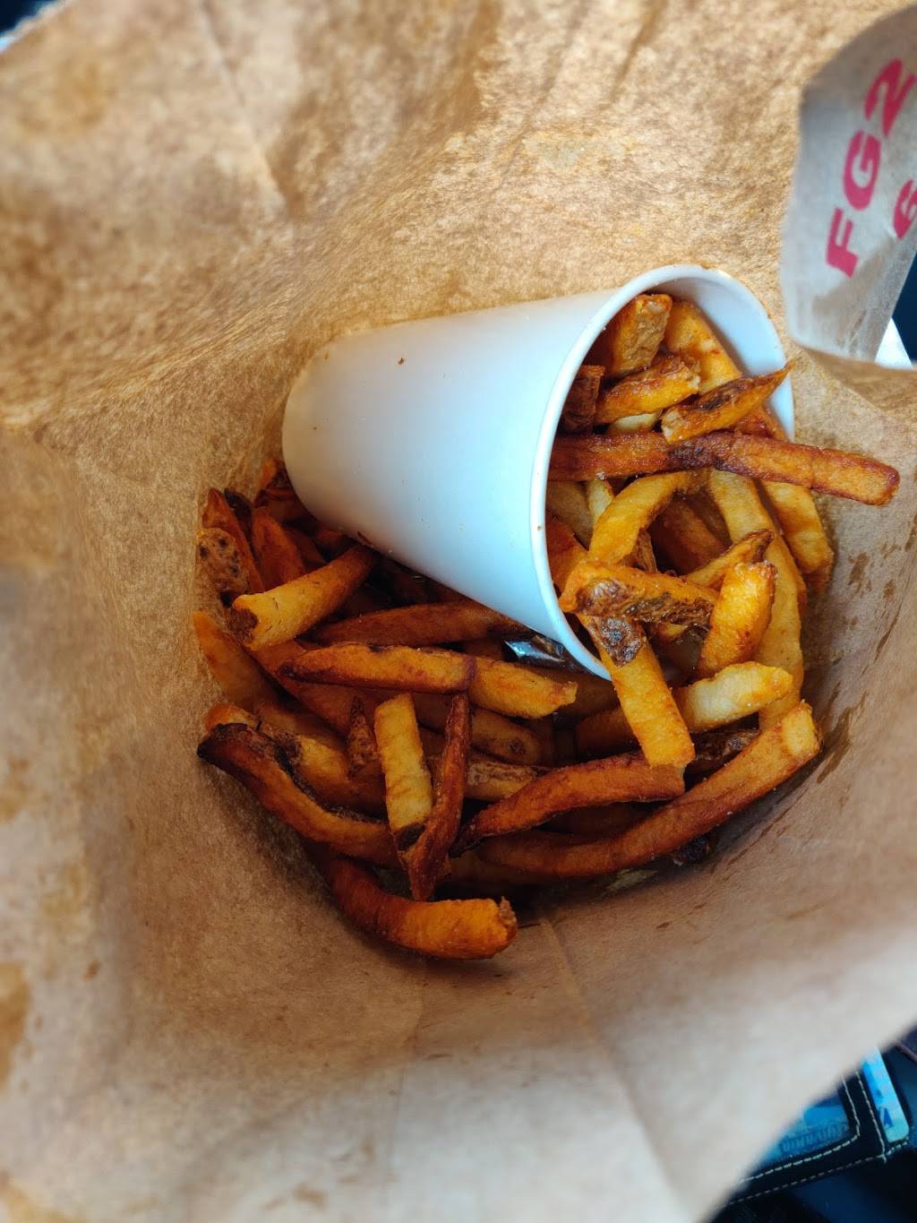 Five Guys | meal takeaway | 3420 Pleasant Valley Blvd, Altoona, PA 16602, USA | 8149442001 OR +1 814-944-2001