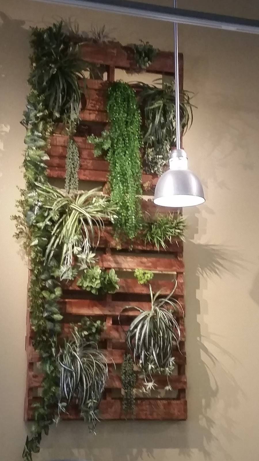 Urban Plates | restaurant | 162 W Hillcrest Dr #100, Thousand Oaks, CA 91360, USA | 8059461920 OR +1 805-946-1920