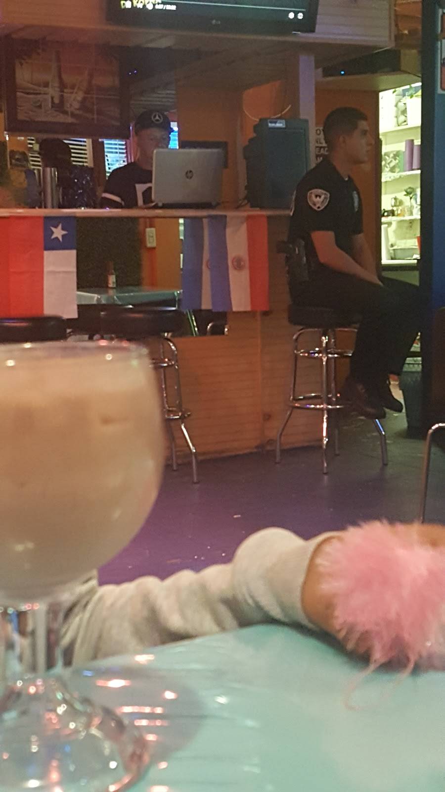 Sabor Latinos | restaurant | 4908 Fountain Ave, Los Angeles, CA 90029, USA | 3236631100 OR +1 323-663-1100