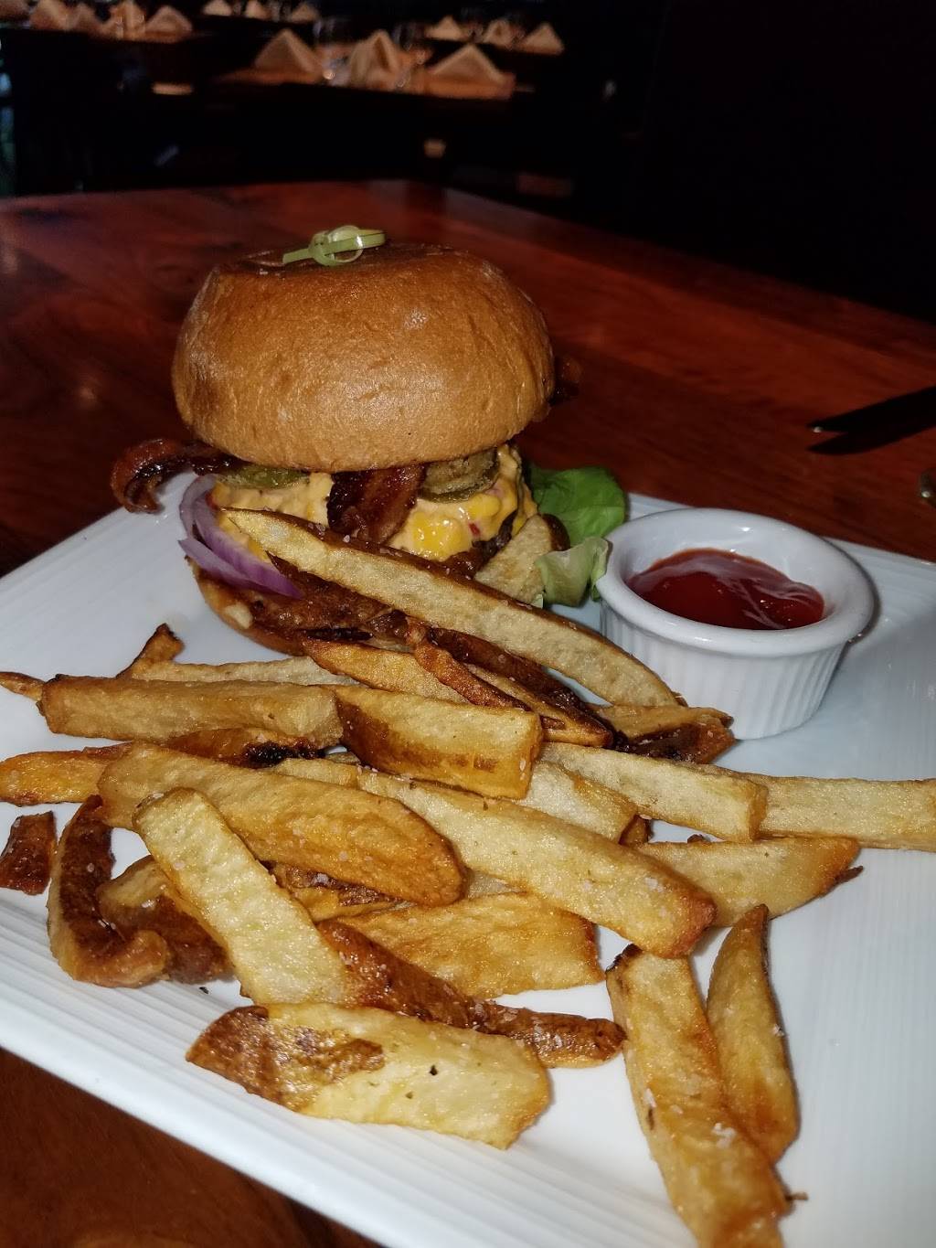 Edgars Grille | restaurant | 3165 Washington Rd Suite E, Augusta, GA 30907, USA | 7068544700 OR +1 706-854-4700