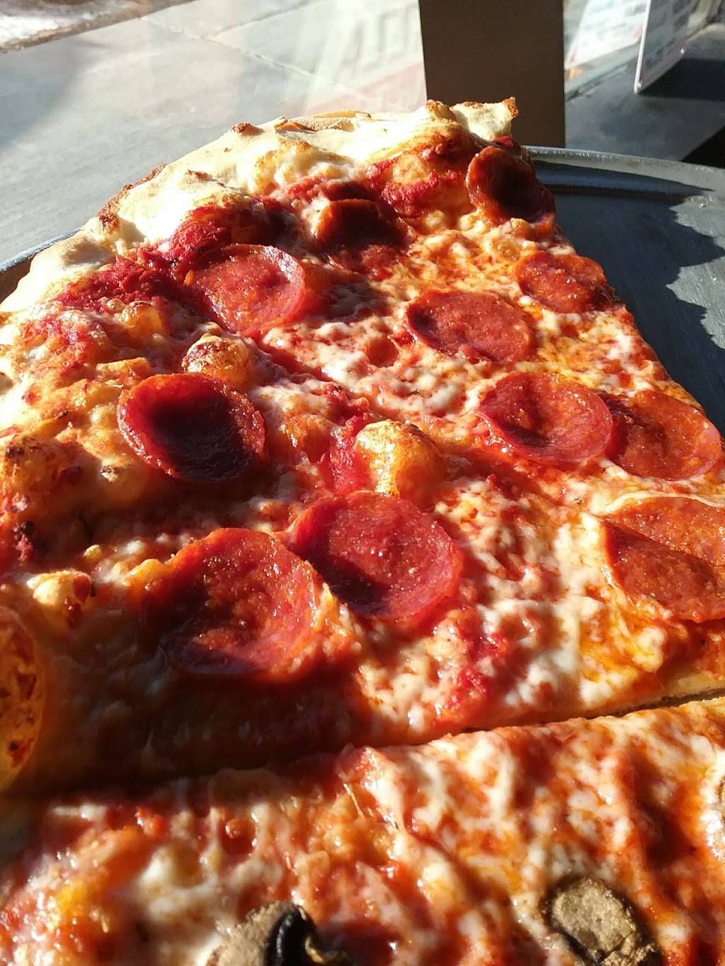 Zephyr Zza | meal delivery | 78737 US-40 #2300, Winter Park, CO 80482, USA | 9707269999 OR +1 970-726-9999